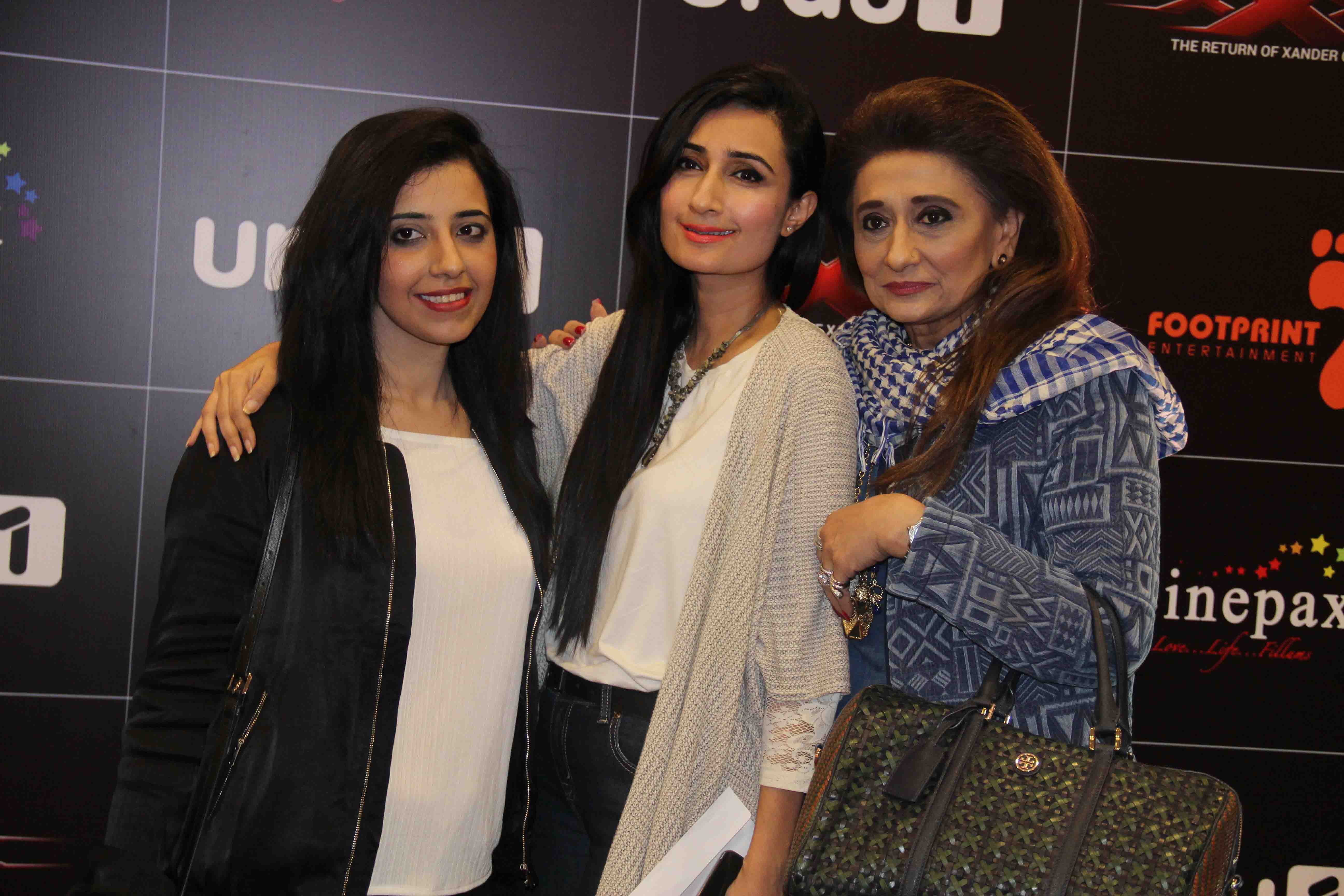 zainab-lakhani-nina-kashif-and-nanzeen-tariq